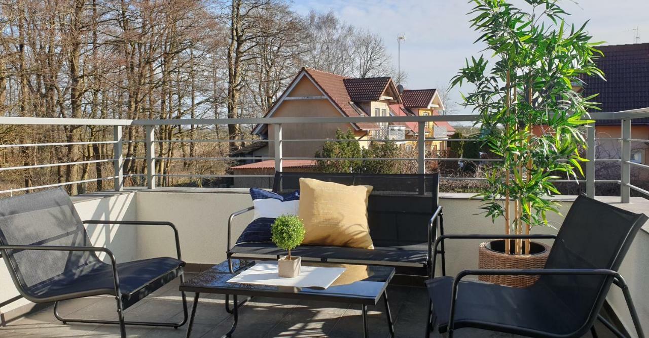 Apartament Comfort Тженсач Екстериор снимка