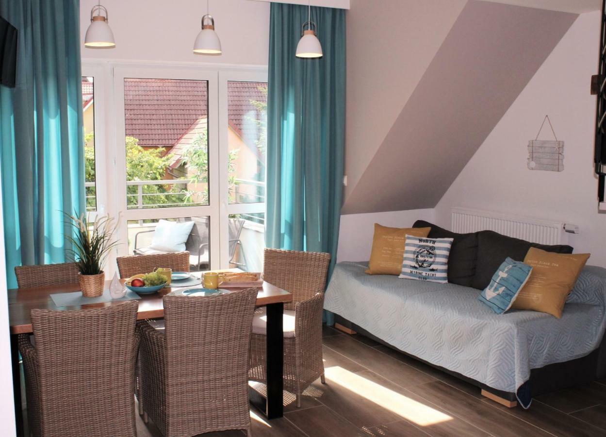 Apartament Comfort Тженсач Екстериор снимка
